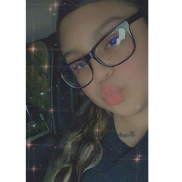 veronicaa0412